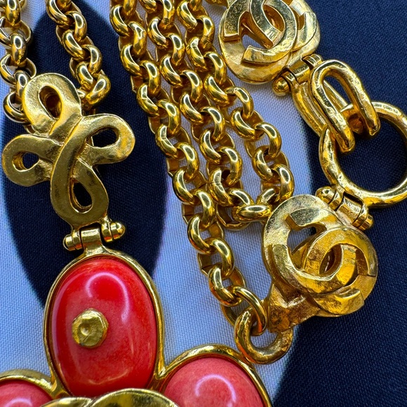 Chanel Clover Pendant 1997 Necklace, Gold-Plated Gripoix Glass RARE - Picture 3 of 6